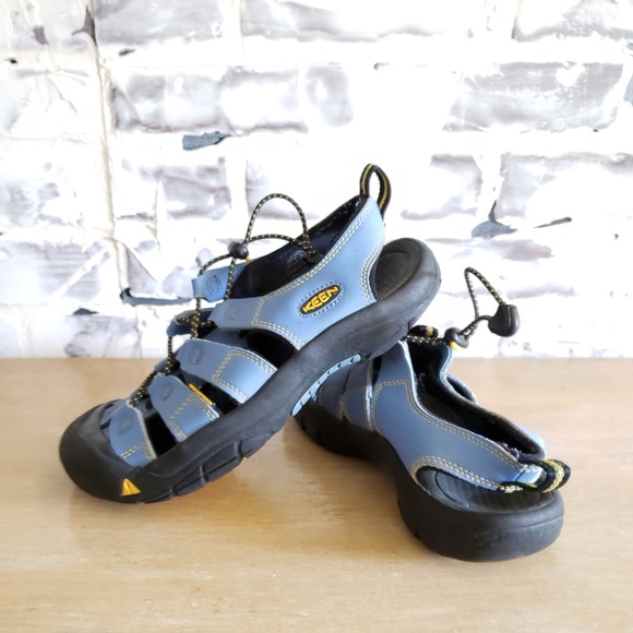 Periwinkle Keen Waterproof Shoes ~ Sz.5 - Picture 3 of 4